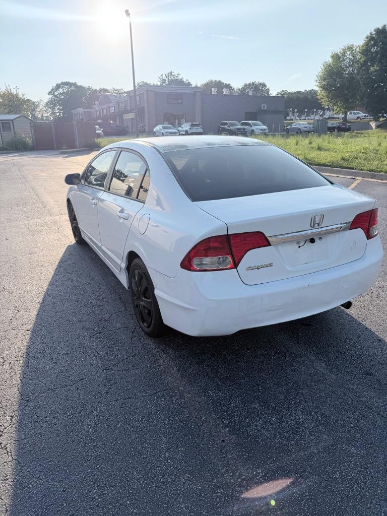 2010 Honda Civic LX - Photo 8